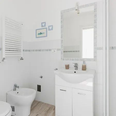 Apartment Gorgeous In Recco