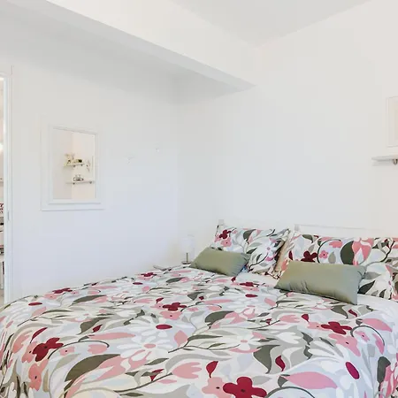 Apartment Gorgeous In Recco